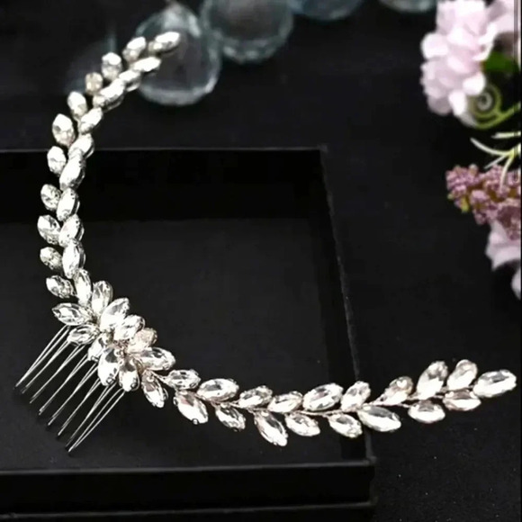 Luxury Bridal Crystal Hair Piece Comb - Picture 2 of 9